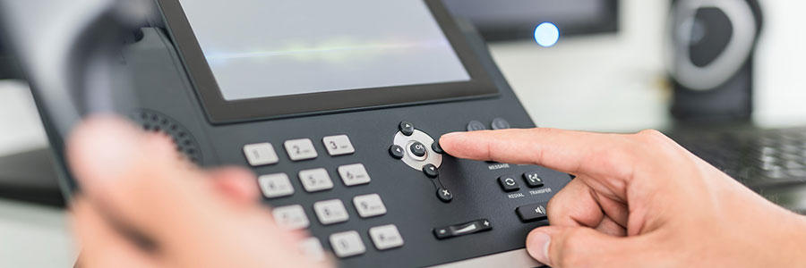 VoIP for SMBs: Hardphones or softphones?