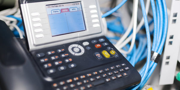 Permalink to 6 Essential solutions to secure your VoIP phone systems