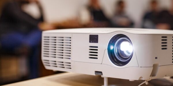 Permalink to Choosing a projector that meets your business’s needs