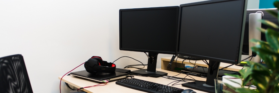 How a dual monitor system can benefit your business